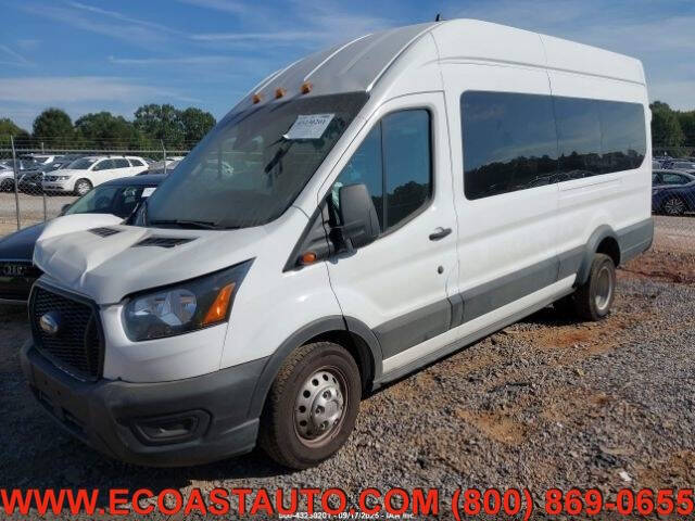 2025 Ford Transit Passenger Van XL's photo