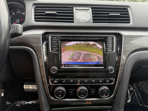 2016 Volkswagen Passat 1.8T SE