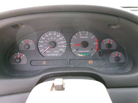 2000 Ford Mustang