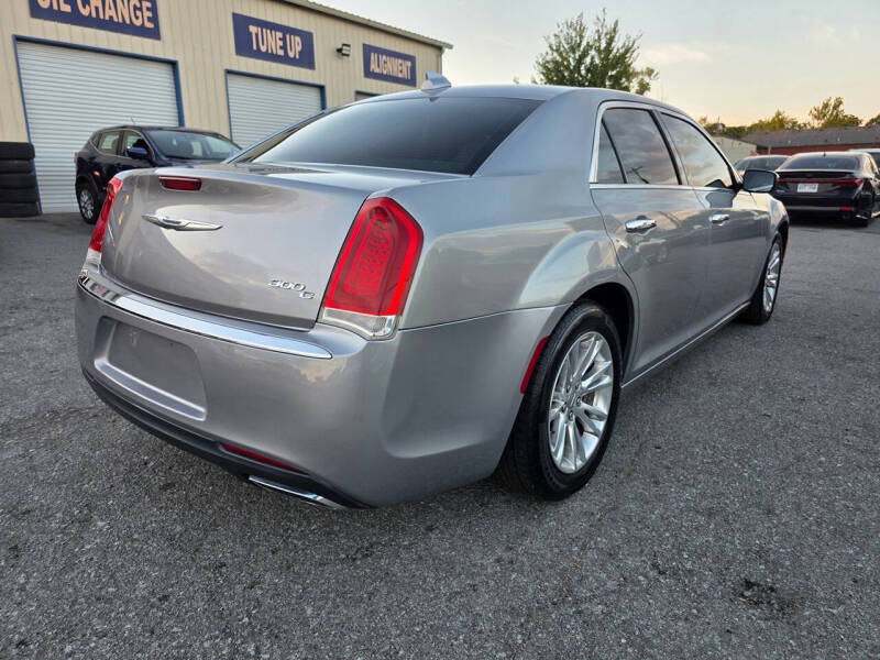 2016 Chrysler 300 C