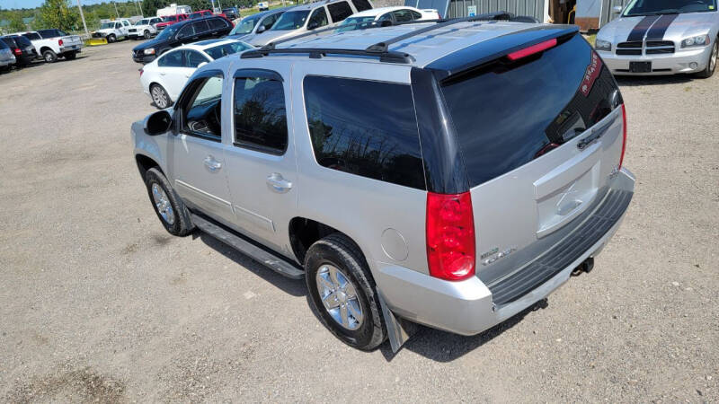 2011 GMC Yukon SLE