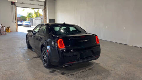 2018 Chrysler 300 S