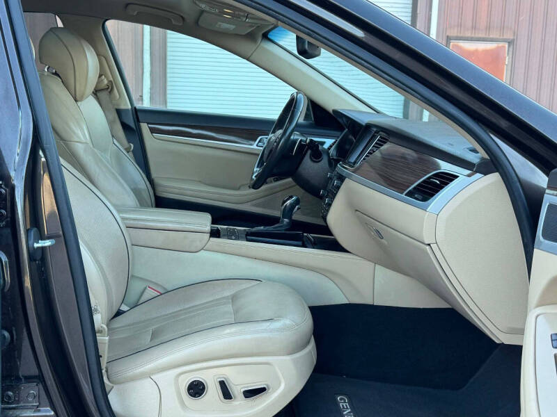 2015 Hyundai Genesis 3.8L