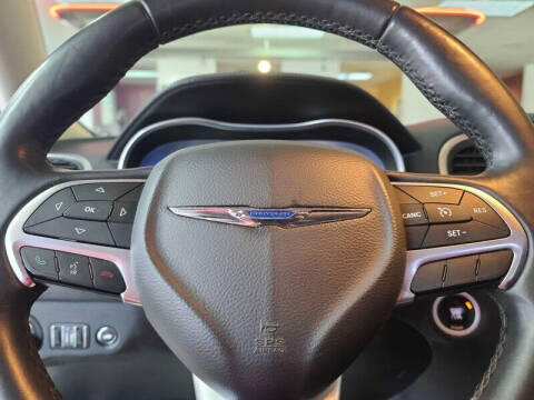 2015 Chrysler 300 Limited