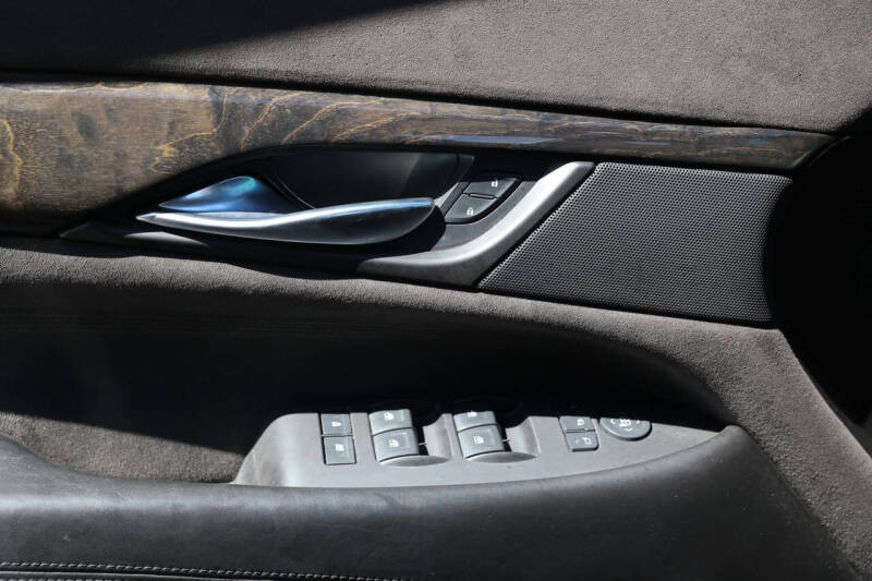 2016 Cadillac Escalade Platinum