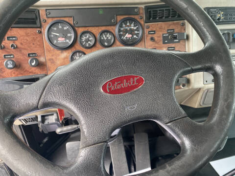 2007 Peterbilt 335