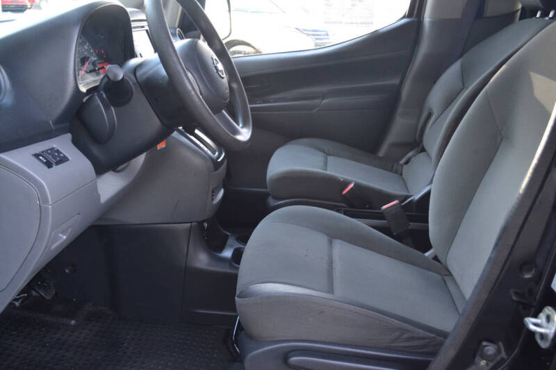 2015 Nissan NV200 SV