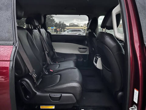 2022 Kia Carnival EX