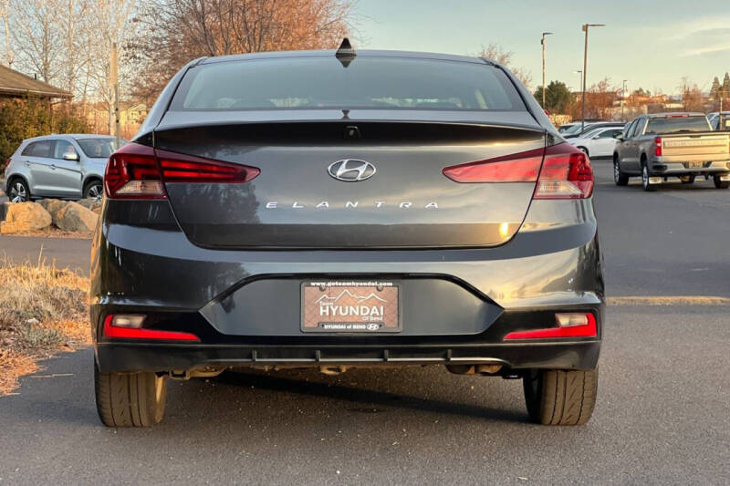 2020 Hyundai Elantra