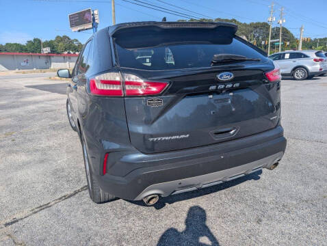 2022 Ford Edge Titanium