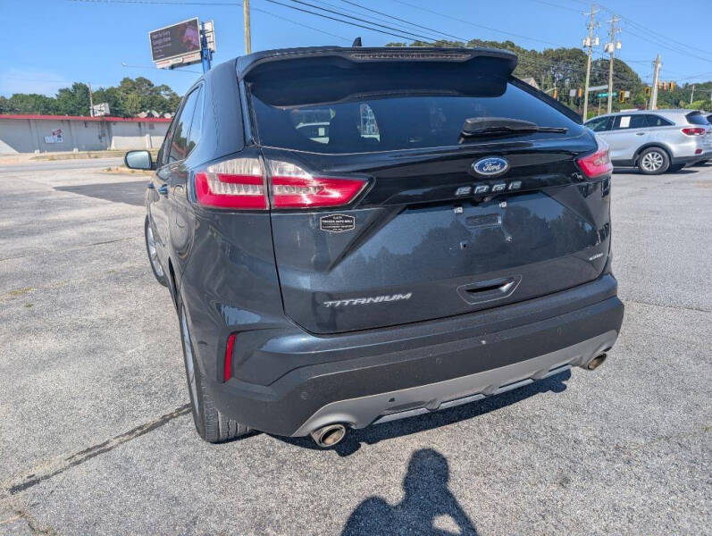 2022 Ford Edge Titanium