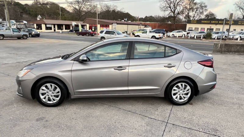 2020 Hyundai Elantra SE