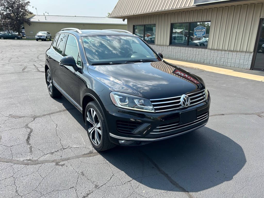 2017 Volkswagen Touareg for sale at Wyrick Auto Sales & Leasing Inc in Holland, MI