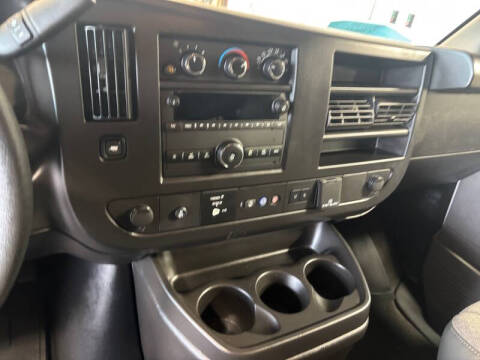 2024 Chevrolet Express LT 2500