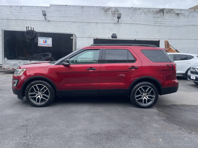 2017 Ford Explorer Sport
