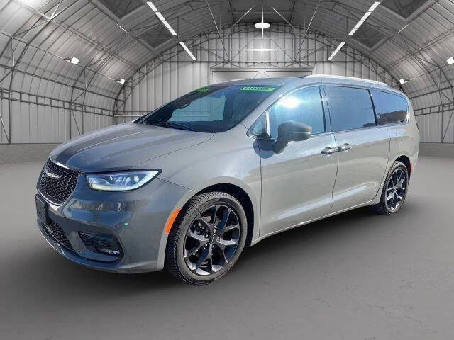 2021 Chrysler Pacifica Touring L