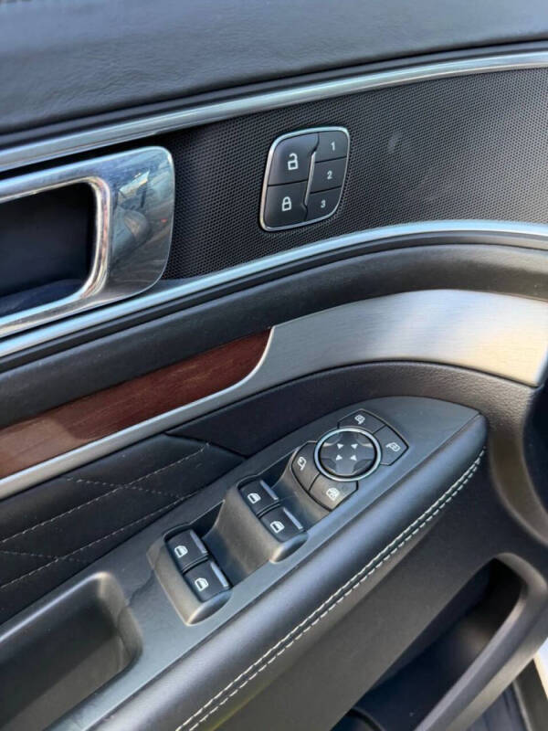 2019 Ford Explorer Platinum