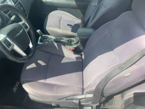 2012 Chrysler 200 Touring