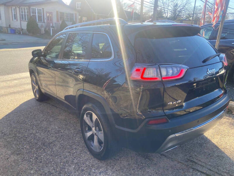 2019 Jeep Cherokee Limited photo 3