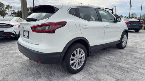 2022 Nissan Rogue Sport S