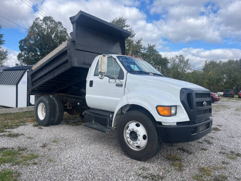 2004 Ford F-650 Super Duty for sale at HEDGES USED CARS in Carleton MI