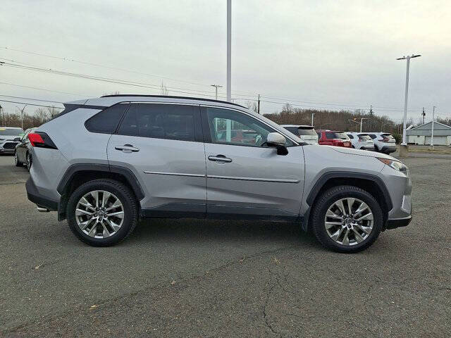 2019 Toyota RAV4 XLE Premium