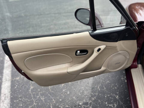 2003 Mazda MX-5 Miata