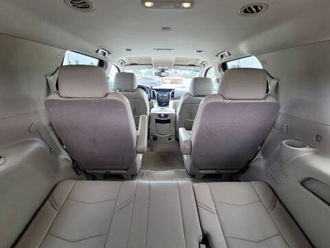 2017 Cadillac Escalade Standard