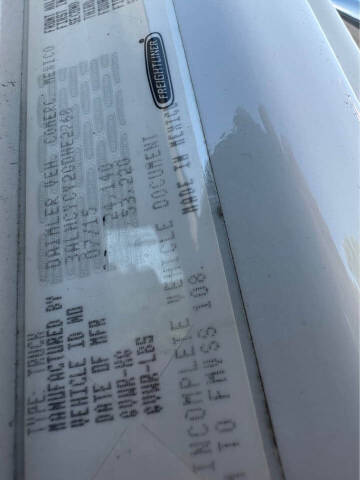 2016 Freightliner ISL 9 330