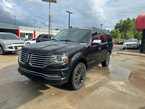 2017 Lincoln Navigator for sale at Magic Vehicles in Warr Acres OK