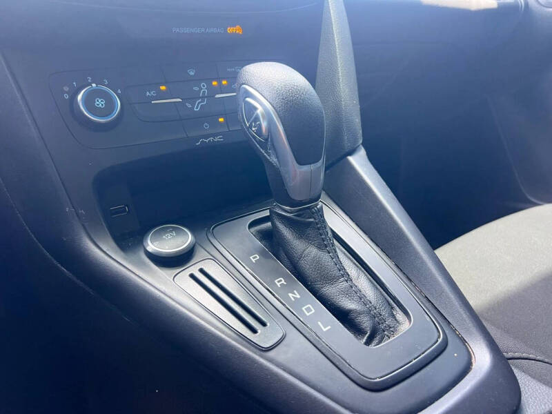 2017 Ford Focus SE
