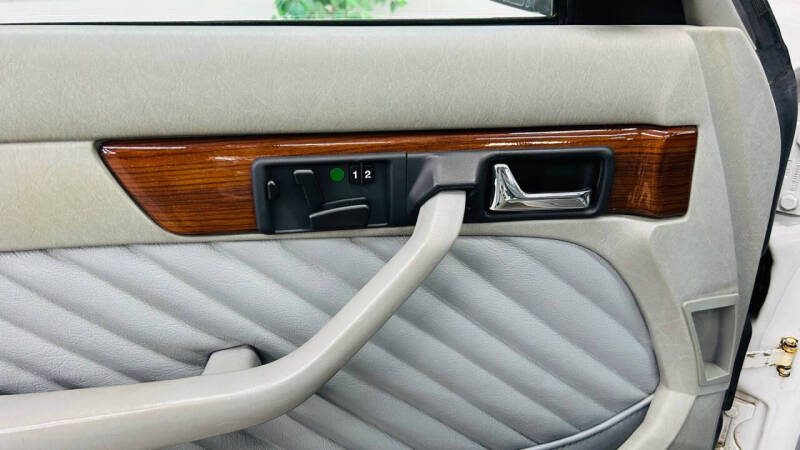 1990 Mercedes-Benz 350-Class 350 SDL