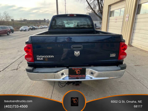2005 Dodge Dakota SLT