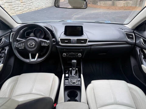 2017 Mazda MAZDA3 Grand Touring