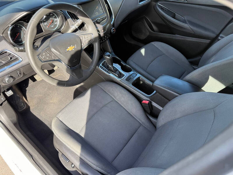 2018 Chevrolet Cruze LT Auto