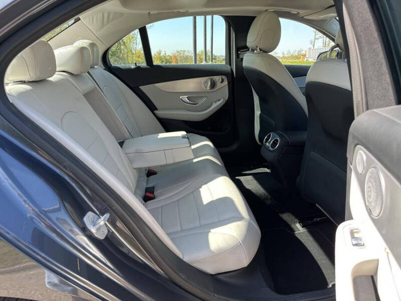 2016 Mercedes-Benz C-Class