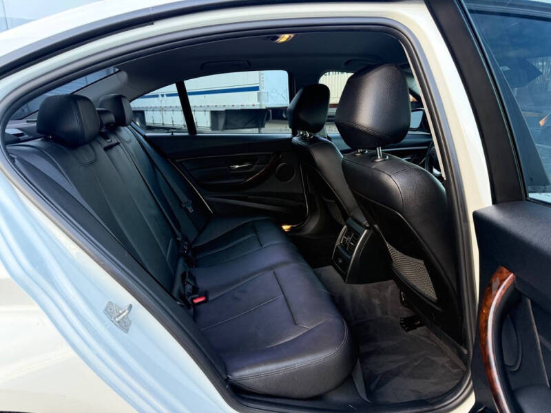 2014 BMW 3 Series 328i