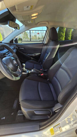 2017 Toyota Yaris iA