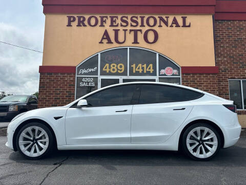 2022 Tesla Model 3 for sale at Professional Auto Sales & Service in Fort Wayne IN