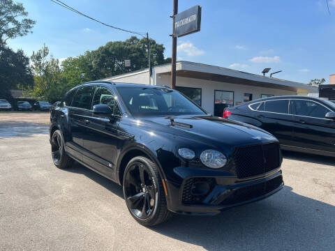 2021 Bentley Bentayga for sale at Texas Luxury Auto in Houston TX