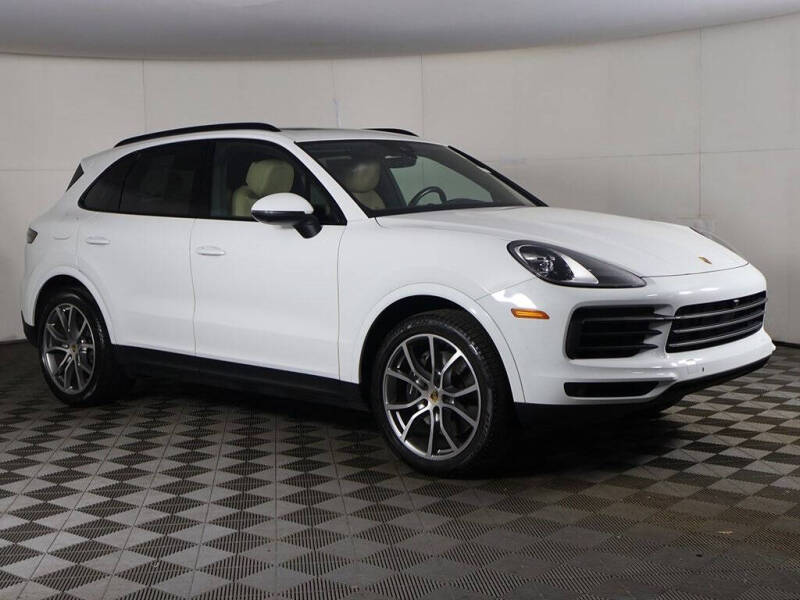 2023 Porsche Cayenne Platinum Edition