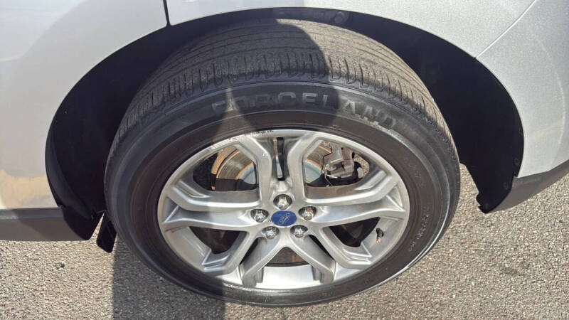 2016 Ford Edge Titanium