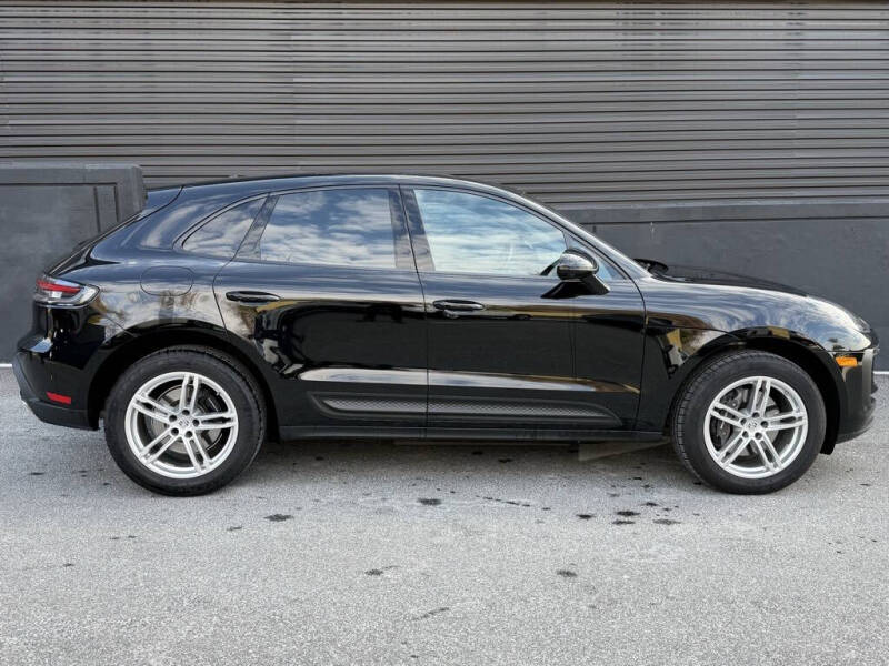 2025 Porsche Macan