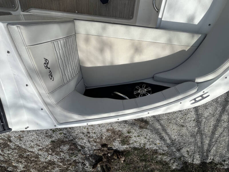 2023 Sea Ray SPX 190