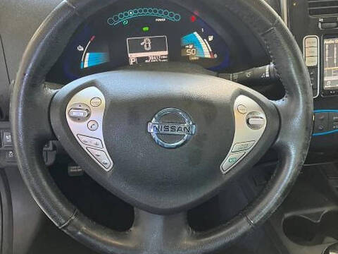 2016 Nissan LEAF