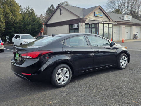 2016 Hyundai Elantra SE