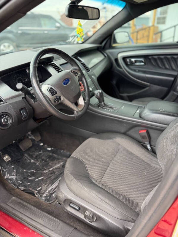 2013 Ford Taurus SEL