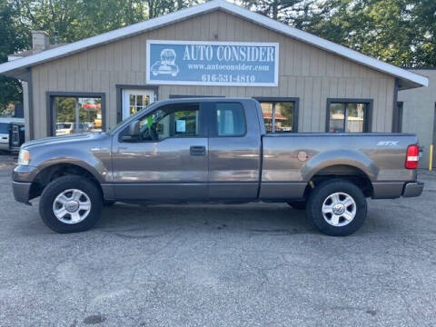 2006 Ford F-150 for sale at Auto Consider Inc. in Grand Rapids MI