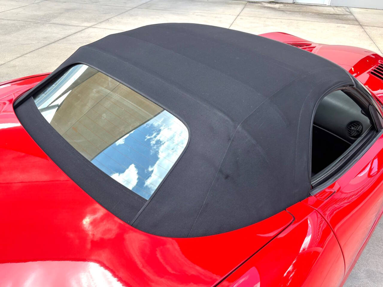 2004 Dodge Viper 23