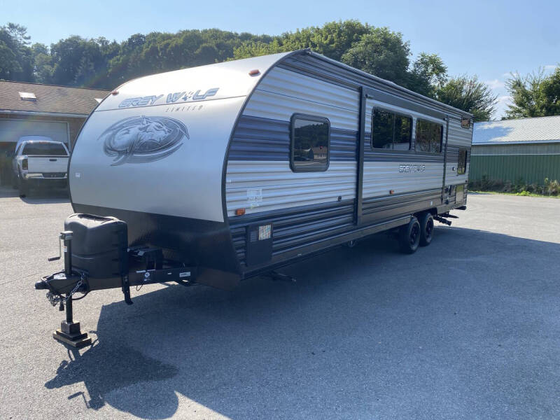 2021 Forest River Cherokee Grey Wolf 26DBH